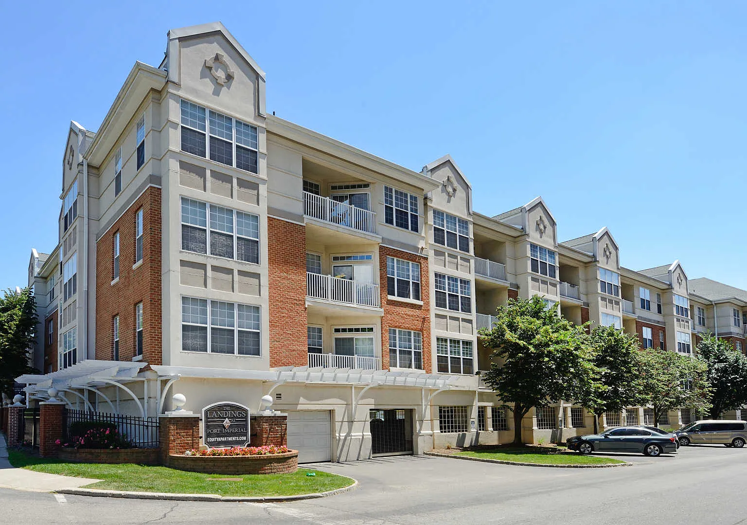 The Landings at Port Imperial — Photo 1