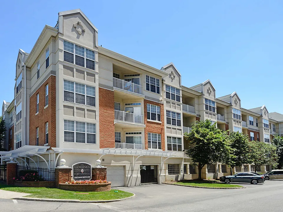 The Landings at Port Imperial