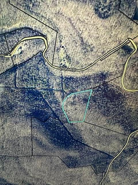 2nd image of 2758 Zion Rd