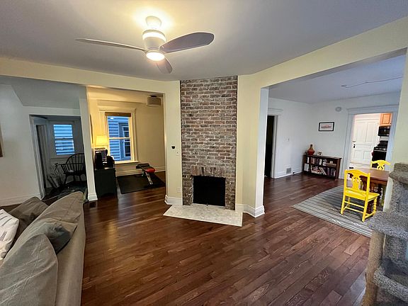 2nd image of 358 Hoyt St #1