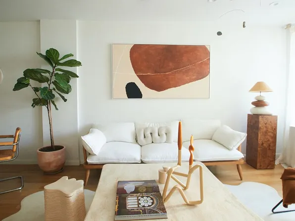 525 E 11th St APT 4A, New York, NY 10009