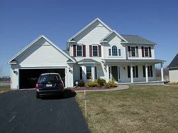 3rd image of 152 Cape Henry Trl