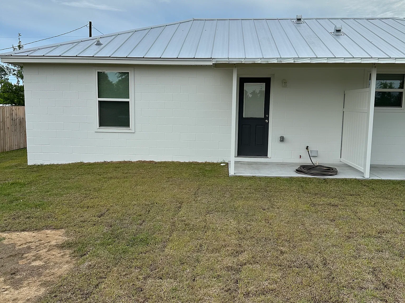 2 bed, 936 sqft, $1,400 — Photo 2