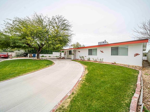 4th image of 734 W La Golondrina Dr