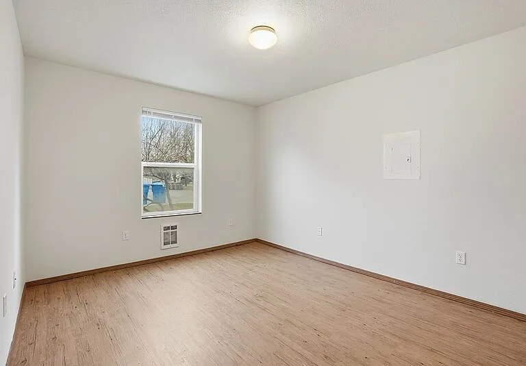 13221 E 31st Ct #2 — Photo 14