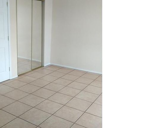 4th image of 1400 N Virginia St #1