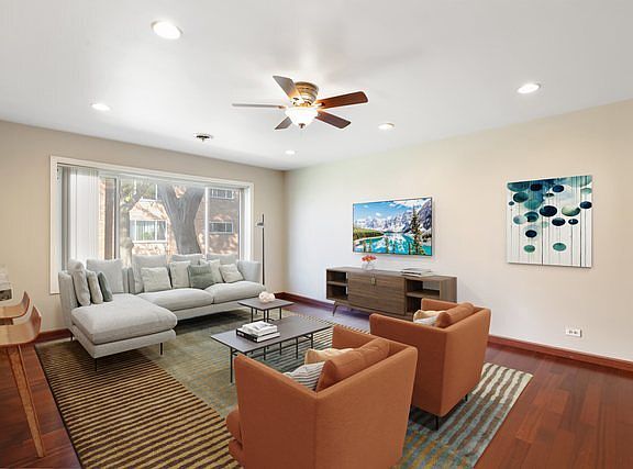 3rd image of 6220 N Ridge Ave APT S208