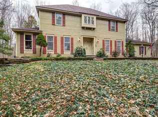 4836 Briarwood Ln, Manlius, NY 13104