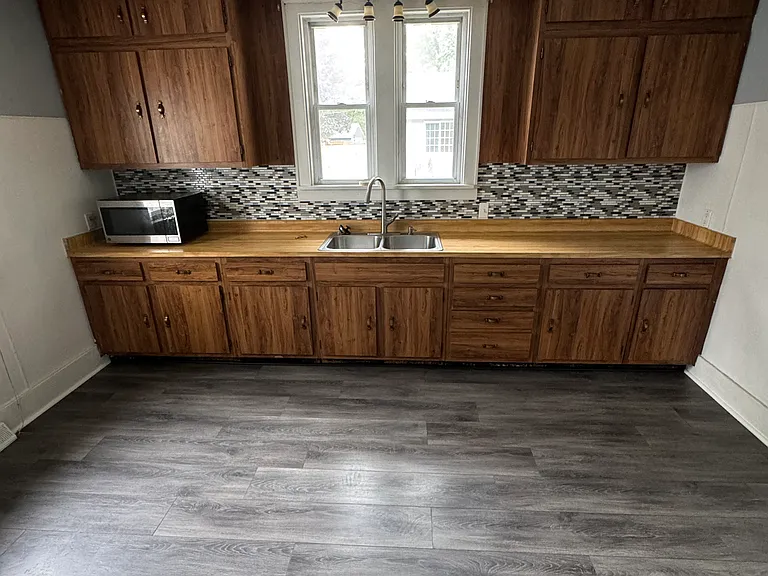 1510 Summit Ave #B — Photo 4
