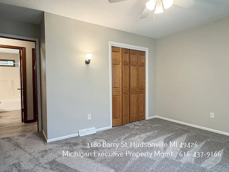3180 Barry St — Photo 12