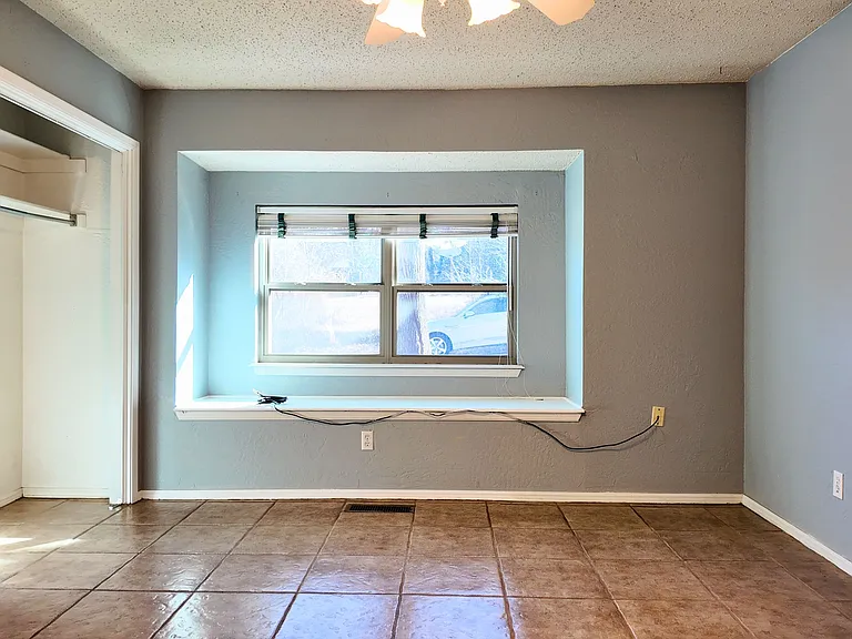 225 N Tunbridge Rd — Photo 33