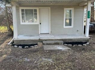 2272 Kenneth St, Burton, MI 48529