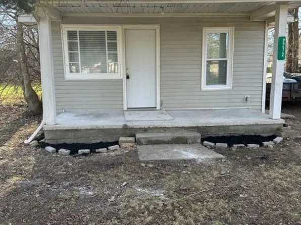 2272 Kenneth St, Burton, MI 48529