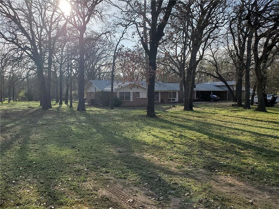 1st image of 1089 Rogers Hill Spur
