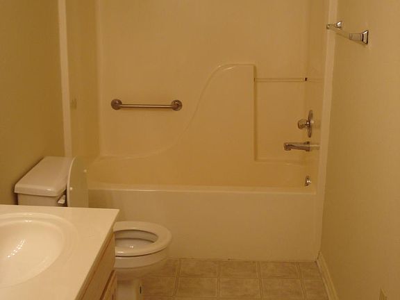 4th image of 3109 W 2nd Ct APT D