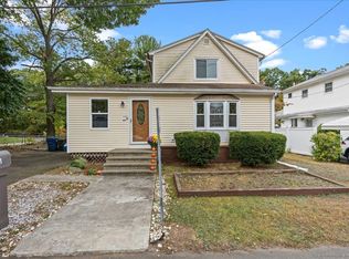 31 Shumway St, West Haven, CT 06516