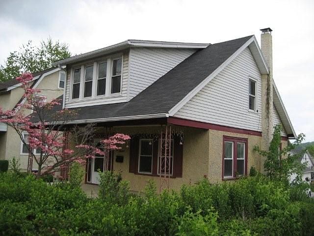 1st image of 519 W Lancaster Ave