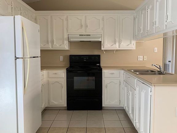 3rd image of 2813 N 30th St APT B