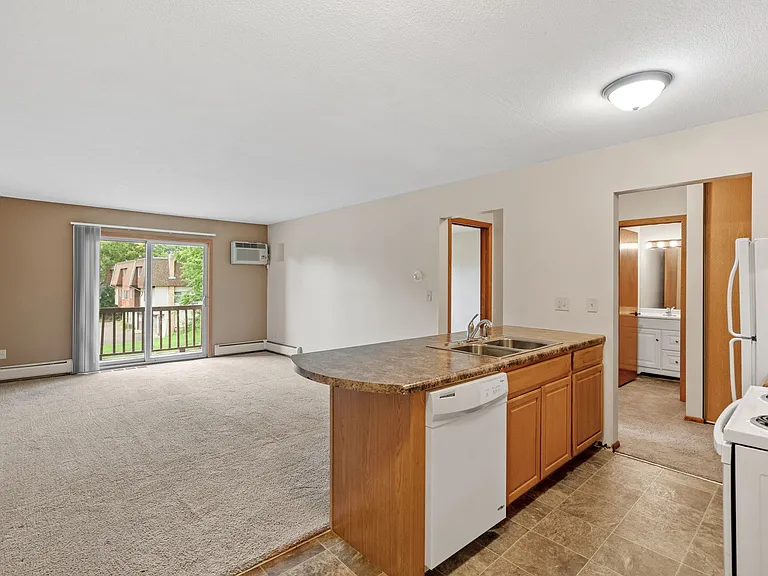 Arcadia Park Apartments — Photo 6