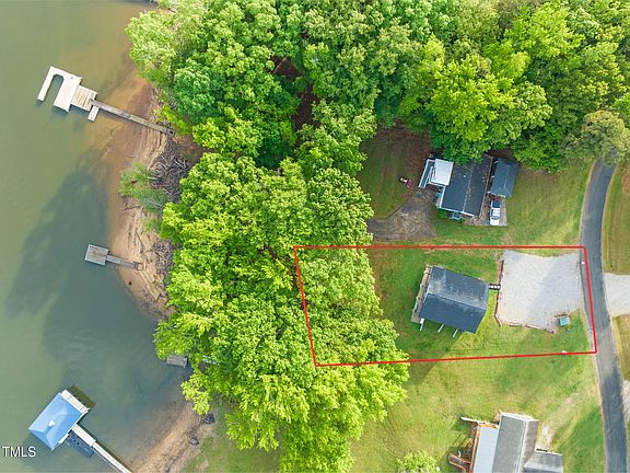 4th image of 298 Wellington Dr