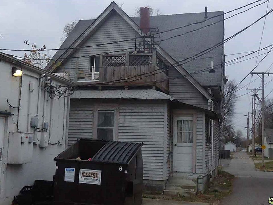 2nd image of 417 12th St