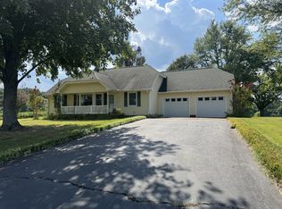 471 Pierce Rd, Martin, TN 38237