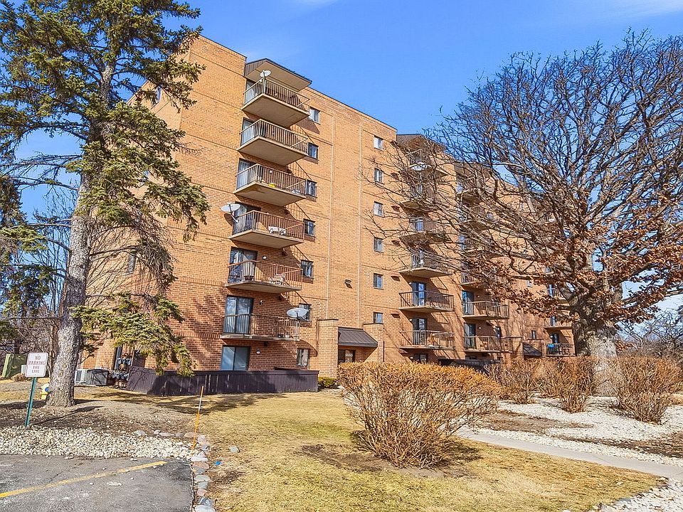 1st image of 5980 Lake Bluff Dr Unit 202