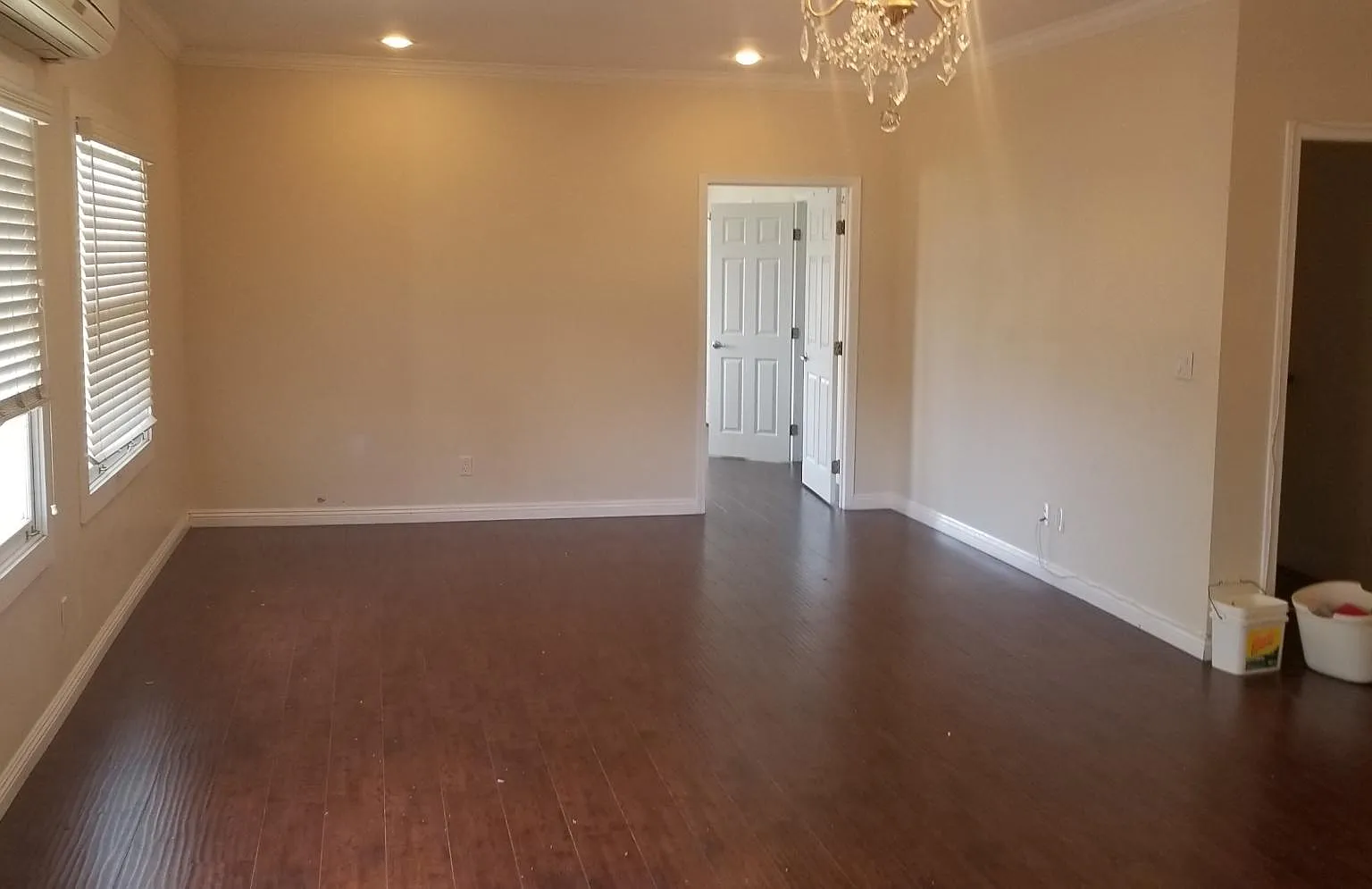 3 bed, 1450 sqft, $3,599 — Photo 2