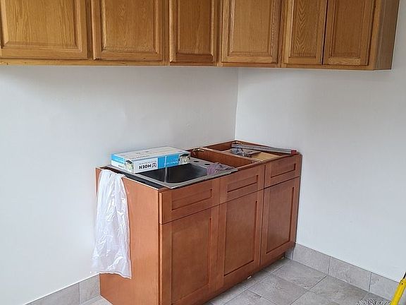 4th image of 23-24 31st Ave #2R