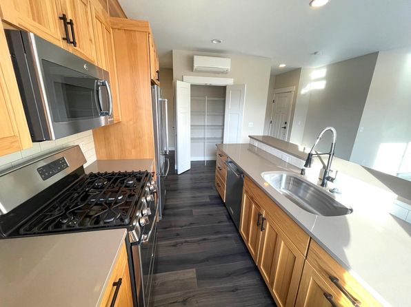 2311 E John St UNIT 2