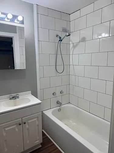 458 Cedar Ave #201 Photo 1