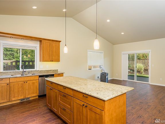 5th image of 3003 Pine Creek Dr