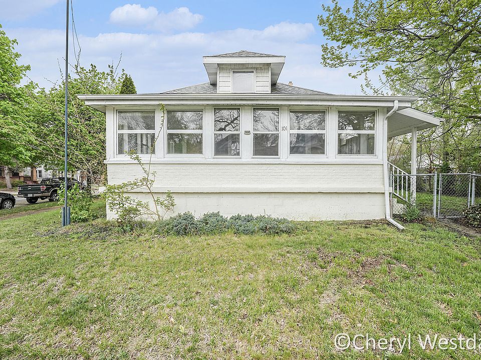 1st image of 101 Withey St SE