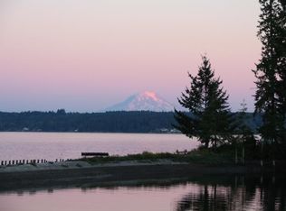 6472 E Grapeview Loop Rd, Allyn, WA 98524