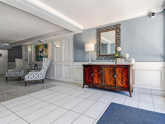3rd image of 5220 BRITTANY DRIVE S #509
