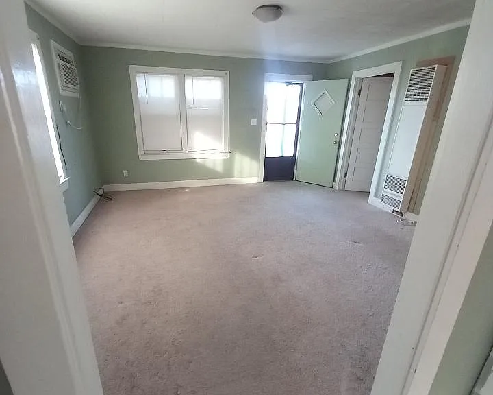 714 Austin Ave — Photo 3