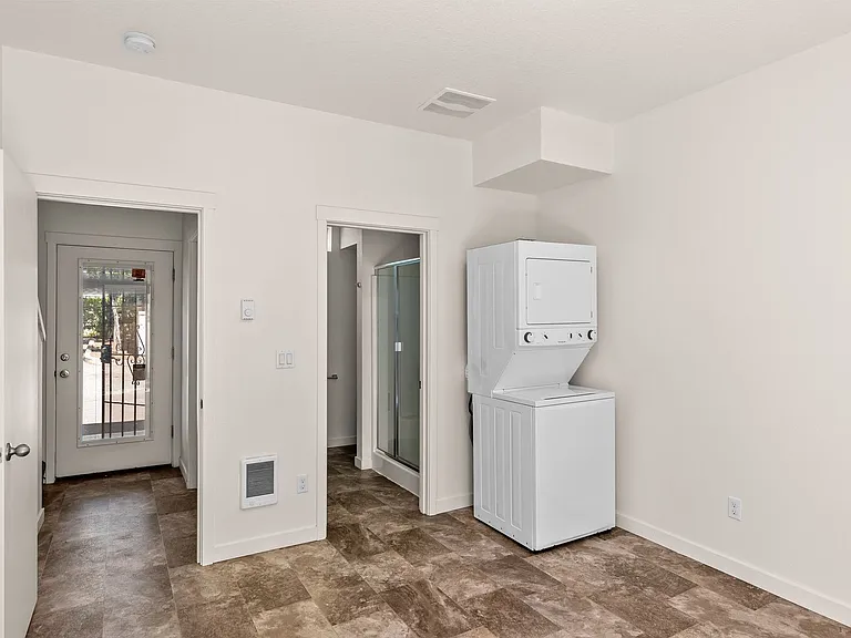9211 SE Holgate Blvd — Photo 6
