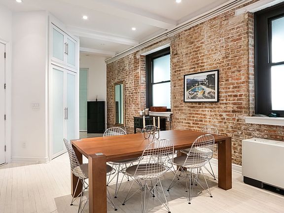 5th image of 321 W 13th St APT 4A
