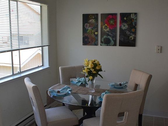 4th image of 1166 Sunnyvale Saratoga Rd #43