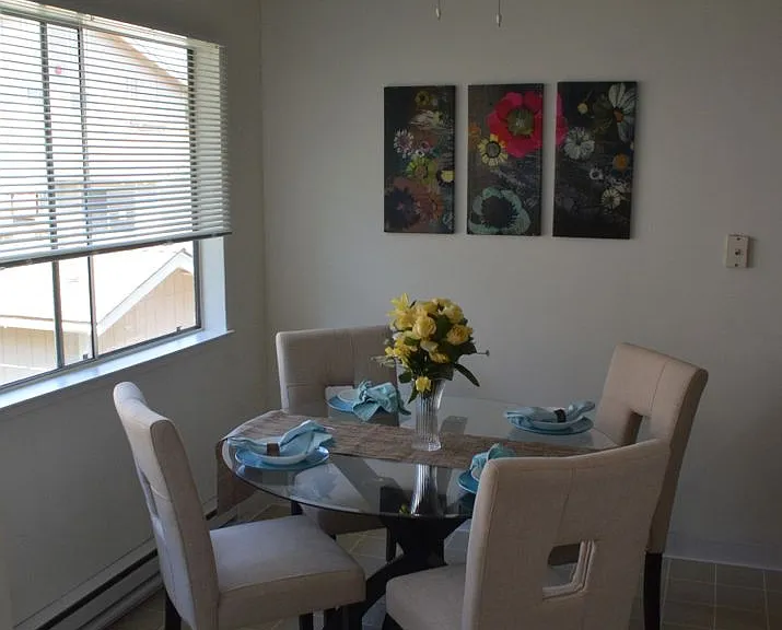 Sandlewood Apartments — Photo 12