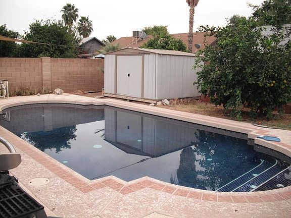 3rd image of 2315 E Dragoon Ave