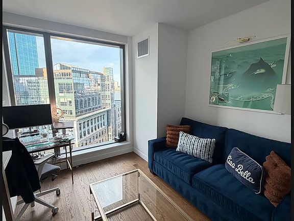 4th image of 99 Hudson St #1402
