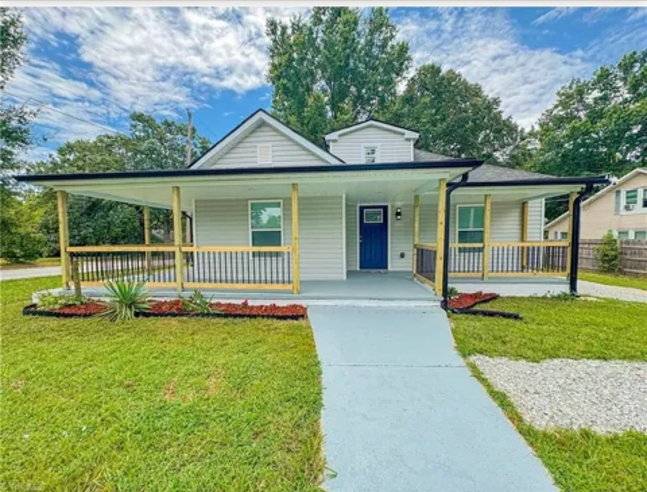 3 bed, 1277 sqft, $1,500 — Photo 1
