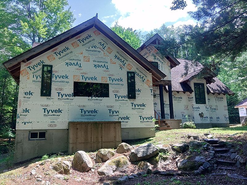 2nd image of 678 Dippikill Road