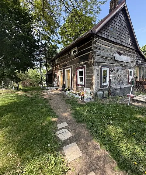1661 Route 565 — Photo 2