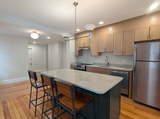 30 Hewlett St APT 1, Roslindale, MA 02131