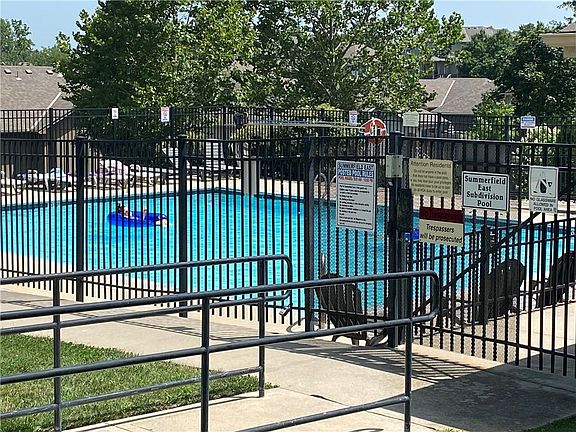 2nd image of 2208 NE Wyndham Dr