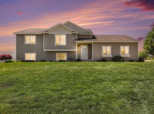 10560 Rockfield Rd, Allendale, MI 49401