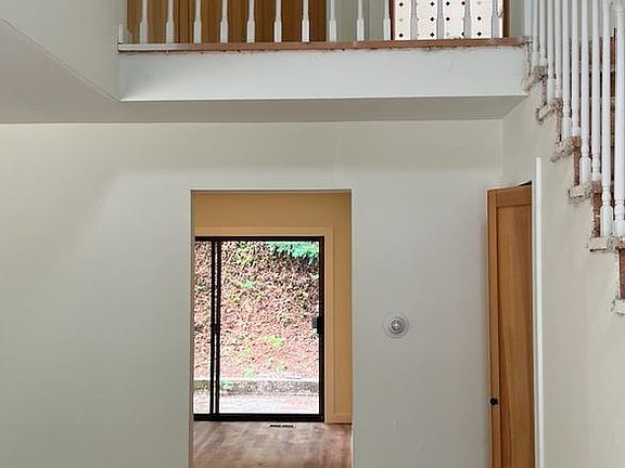 3rd image of 4955 Highland Dr