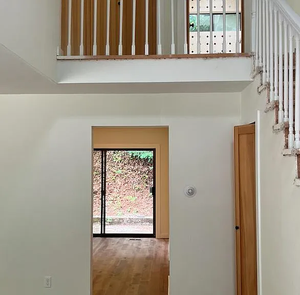 4955 Highland Dr — Photo 3